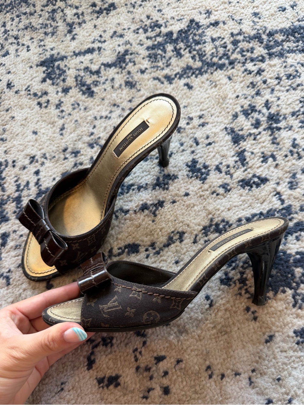 RARE VTG LOUIS VUITTON Designer Brown Bow Mule Heels - Women's Slip-On Pumps